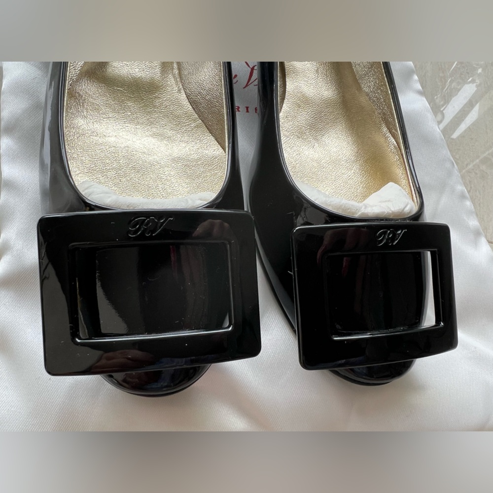Roger Vivier Patent Gommette Ballerina Flats